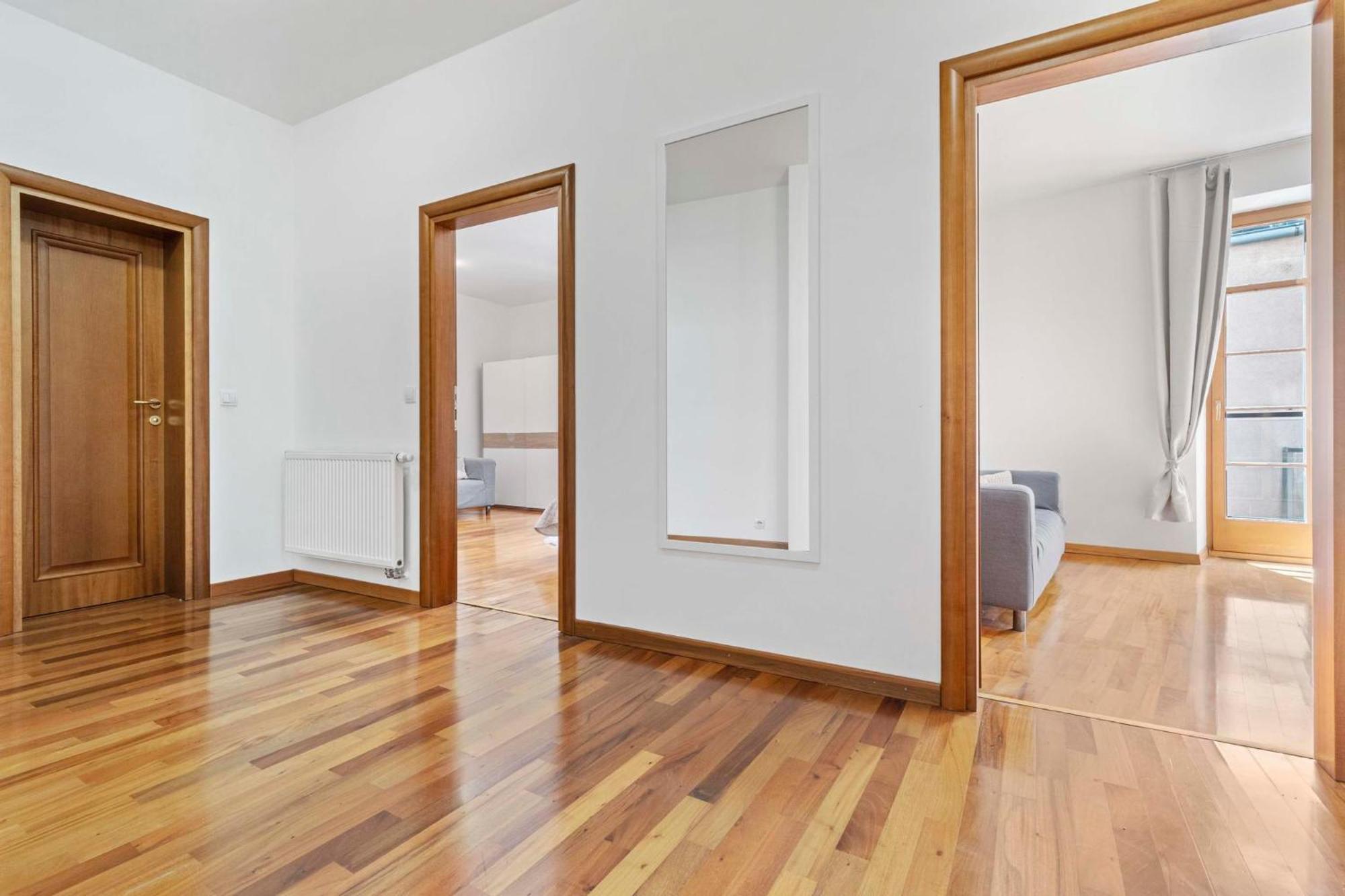 Charming Apartment In The Heart Of Bratislava Luaran gambar